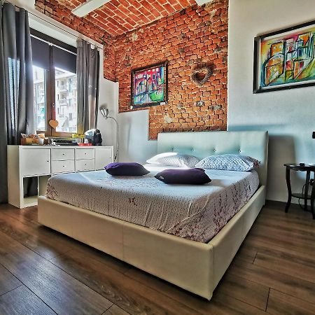 Regis B&B Camere Centro Storico Chivasso Extérieur photo